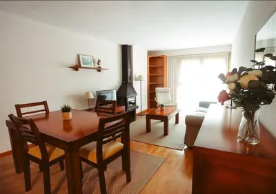 Una televisión o centro de entretenimiento en Fuente Espadilla by Cardi Suites