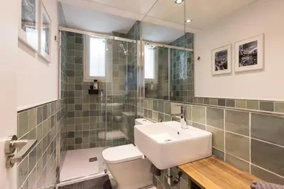 Un baño de SB1 - 2 Bedroom apartment in Historic Center