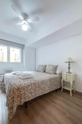 Cama o camas de una habitación en VALERIA-DREAMS Maestro Luna 3º