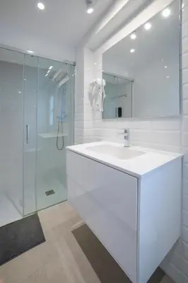 Un baño de VALERIA-DREAMS Maestro Luna 3º