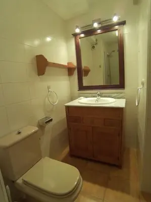 Un baño de Apartamento con vistas Taull