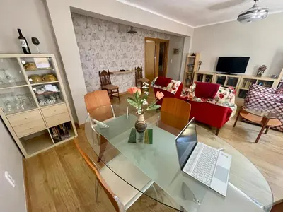 Una televisión o centro de entretenimiento en ENTRELASVIÑAS