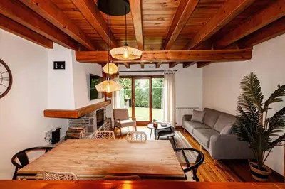 Zona de estar de Espacioso Apartamento con Jardín en Salardú