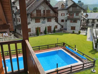 Piscina en o cerca de El rincón de Benás