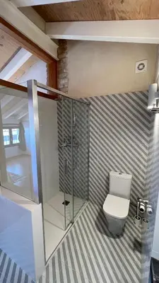 Un baño de la Creveta
