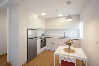 Una cocina o zona de cocina en Apartamento turístico Ana