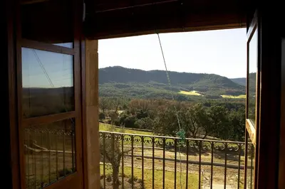 Vista general de una montaña o vista desde the country house