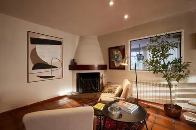 Zona de estar de Torre Lolita - House in Lleida for 8 with pool and tennis court