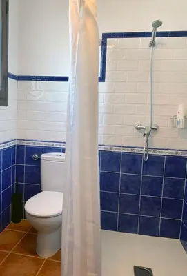 Un baño de Casa Monegros
