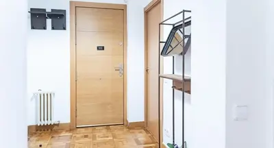 Plano de Adaptado y cómodo apartamento en Iturrama