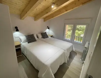 Cama o camas de una habitación en APARTAMENTOS AREKORATAS 255 y 256