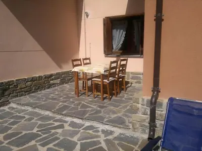 Plano de Acogedora Morada de Montaña