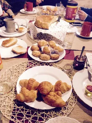 Comida en o cerca of this country house