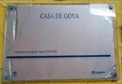 Certificado, premio, señal o documento que está expuesto en Casa de Goya Turistea Suites