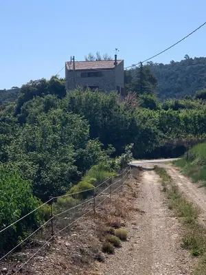 Paisaje cerca of this country house