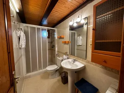 Un baño de Apartament Casa Sastre