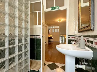 Un baño de ETXEALE