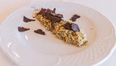 Comida en o cerca de este apartamento