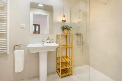 Un baño de Casa O Berde terraza con vistas a Aramón Panticosa