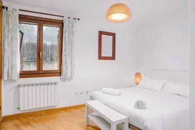 Cama o camas de una habitación en Carlina by Cardi Suites