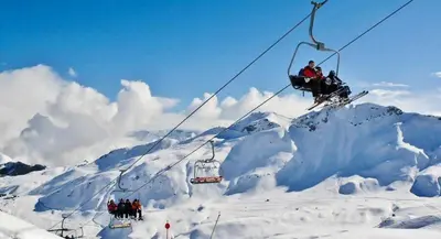 Apto Espert l Cine l Garaje l BBQ I Tenis l Wifi en invierno