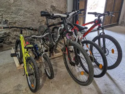 Montar en bicicleta en Nornore: una casa especial en la montaña o alrededores