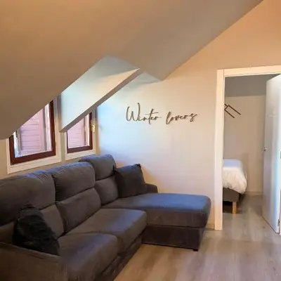 Acogedor Ático en el Corazón de Formigal - Esquía sin llaves