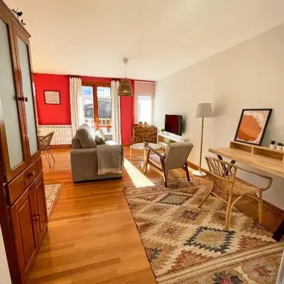 Apartamento familiar en el centro de Benasque con terraza
