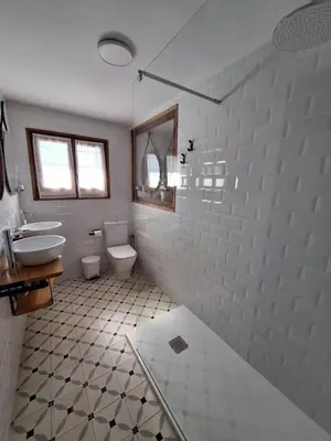 Un baño de MAS VERMELLET