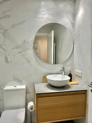 Un baño de Plaza Tomás