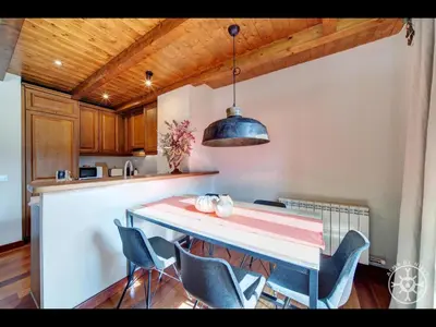 Una cocina o zona de cocina en ETH CAUDER de Alma de Nieve