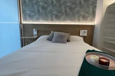 Cama o camas de una habitación en Hola Pamplona!