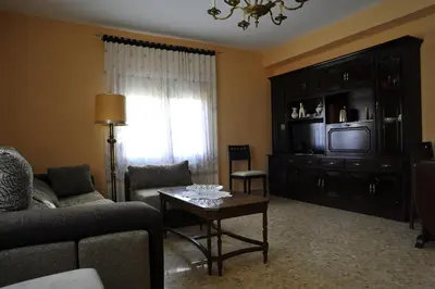 Una televisión o centro de entretenimiento en Casa Los Olivos