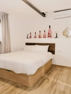 Cama o camas de una habitación en Camins del Priorat Ermita sant Pau