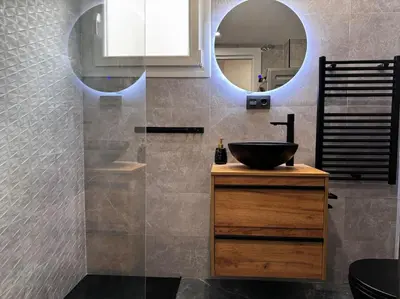 Un baño de La Plaza del Pilar