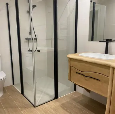 Un baño de La carpintería