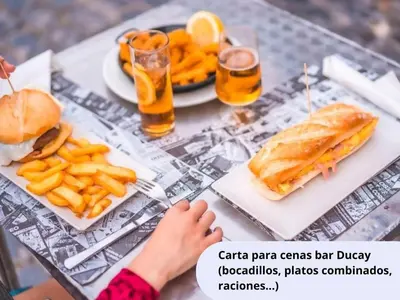Comida en o cerca de este hotel