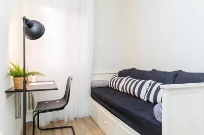 Zona de estar de Casa Elisa con piscina y parking