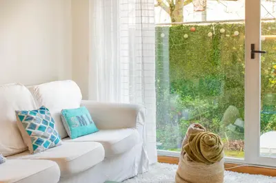 Jardín al aire libre en Encantadora habitación en apartamento con terraza