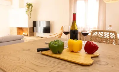 Bebidas en El sueño del Búho 3. Chimenea y terraza.