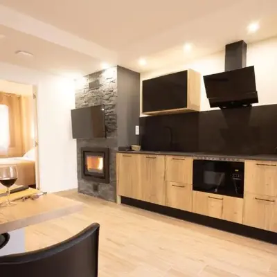 El sueño del Búho 5. Un dormitorio con chimenea