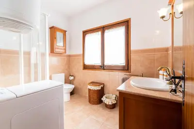 Un baño de Cozy house in Priorat! Barbecue & Relax - Climbing & Views