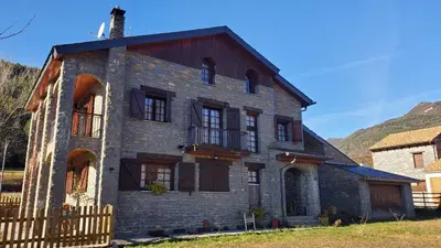 Paisaje cerca of this country house