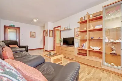 Una televisión o centro de entretenimiento en Barañáin by Clabao