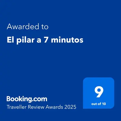 Certificado, premio, señal o documento que está expuesto en El pilar a 7 minutos