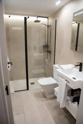Un baño de TUEH TUDELA BALCON DE BARDENAS
