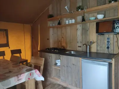 Una cocina o zona de cocina en Camping Collegats