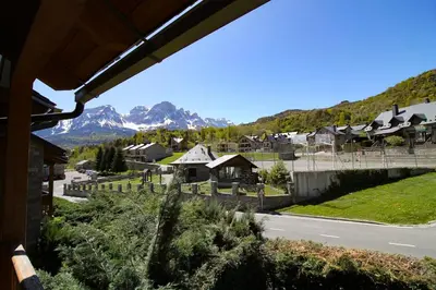 Vista general de una montaña o vista desde el apartamento