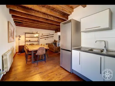 Una cocina o zona de cocina en CASA TICOLET de Alma de Nieve