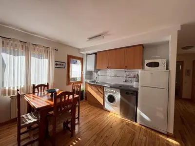 Una cocina o zona de cocina en BPIRINEOS-Esera
